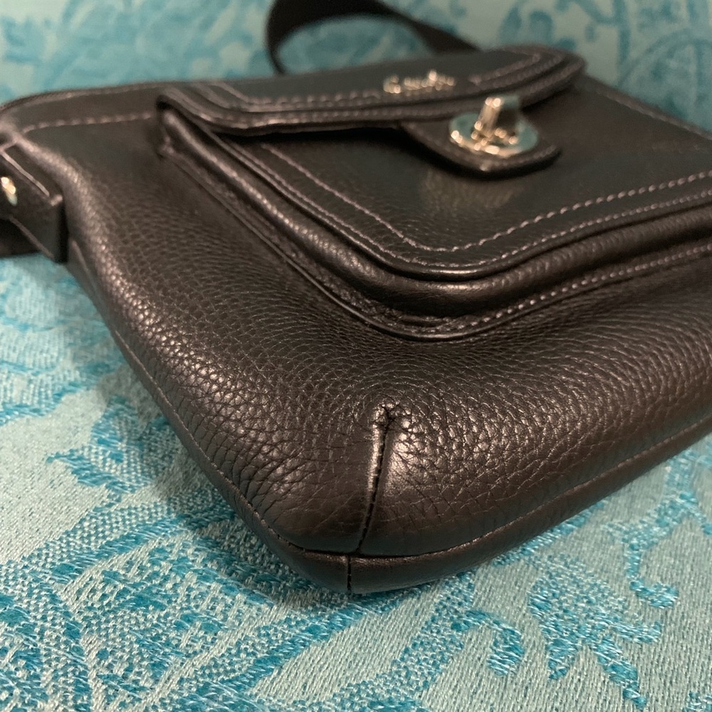COACH Black Peeble Leather Crossbody w/long strap. - Picture 7 of 8